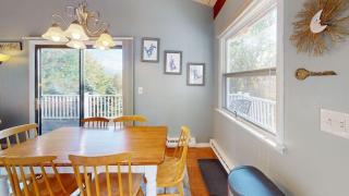 Silver Spring Chalet - 8