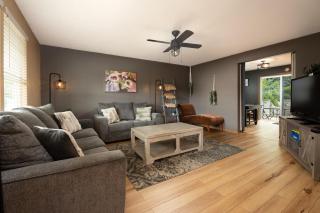 Teak and Jordan Estates- Sleeps 24! - 4