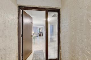 Recently updated 2 bedroom Beachwood Condo 2016 - 5