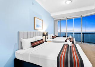 Level 45 Luxury Sub-Penthouse in Towers of Chevron - Hosted by Coastal Letting Co. - 6