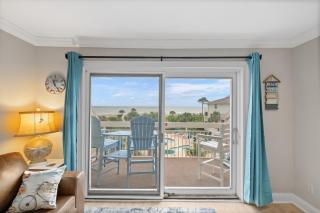 The Breakers #328 Beach Condo Beautiful Ocean View at Coligny Beach, 4 N Forest Beach Drive Hilton Head, Walk to shops Restaurants Vacation Rental HHI LLC - 5