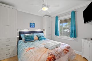 The Breakers #328 Beach Condo Beautiful Ocean View at Coligny Beach, 4 N Forest Beach Drive Hilton Head, Walk to shops Restaurants Vacation Rental HHI LLC - 2