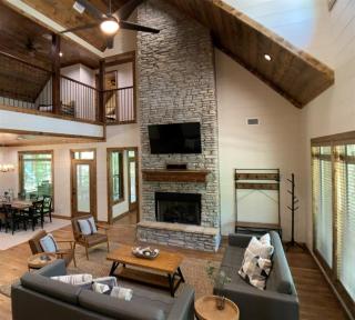 Forest Home - Broken Bow - 7