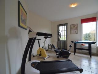 Holiday Home in Noordbeemster with Bubble Bath - Oudendijk - 2