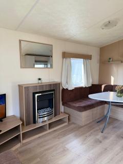 Lovely 6 Berth Caravan At Seawick Holiday Park, Essex Ref 27005Mv - 3