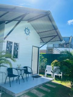 Sunshine bungalow - 9