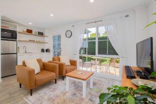 The Mayfield Duo Timeless Escape with Granny Flat - 7