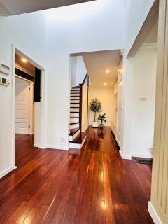 Serene Escape with Birds, Trees & Breeze - Boronia - 7