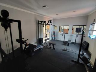 FLAT EM JUQUEHY COM AR COND, PISCINA e CHURRASQUEIRA - 5