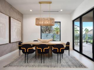 Luxe - Solstice Retreat - Heated Pools - 2 Homes - 1