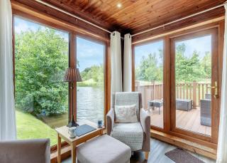 Anglesey Lakeside Lodges - 6