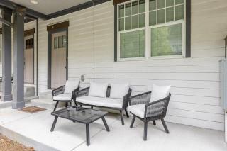 Nashville Comfort-Sleeps 10-3 Mins to 12 South - 3
