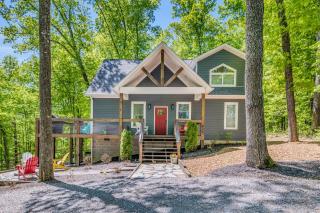 Lake House Near Two Marinas with Boat Parking - 0