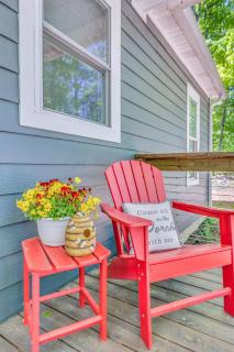 Lake House Near Two Marinas with Boat Parking - 4