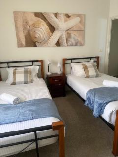 Spacious Williamstown Apartment with Free Parking - 4