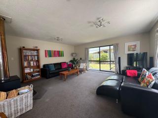 8b Rippingale Road - 8