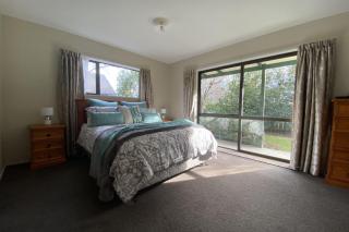 8b Rippingale Road - 1