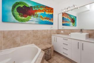 Calinda Sol - 9 - 9 Massinger Street - 1