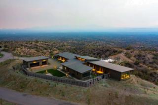 Paradise Canyon-Infinity Pool-Mnt Views-Estate 3 - 5