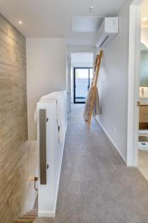 Executive Accommodation 3 Bed, 3 bath plus Garage - 6