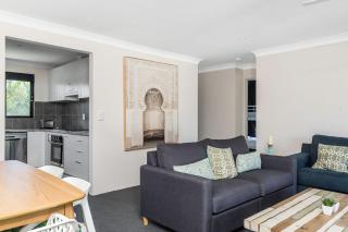 Summer Central Apartment 3 - 5 -9 Somerset Street - 4