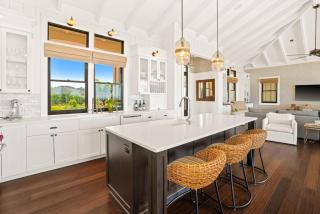 Luxury 6BR Ocean View Estate Home in Kukuiula - 9