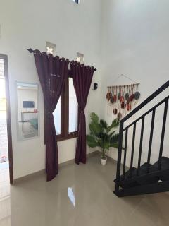 Nevia House - Comfortable Place With Family - 4