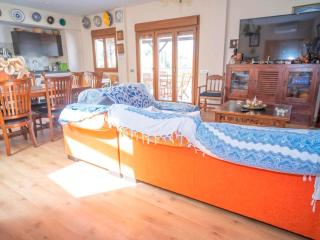 Chalet con Piscina Privada y Vistas al Golf en Chiclana Ideal Familias - 2