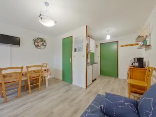 Location 4 pers., proche centre Les Rousses, 1 chambre - FR-1-834-10 - 0