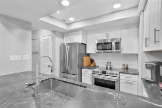 7104 Harbourside 1 - 4