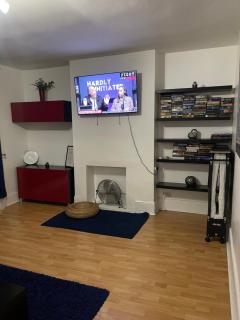 Large Leyton London Apartment - 7