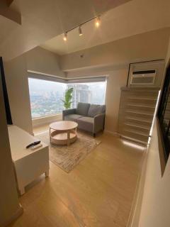EDSA Heights Penthouse Unit 3306 Ama Tower Residences - 6