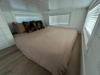 Tiny Home Lodge Near Zion National Park Breathtaking Views - 6