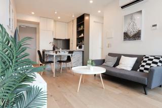 1Br1Ba Garden view apt Pool Gym Wi-fi - 7