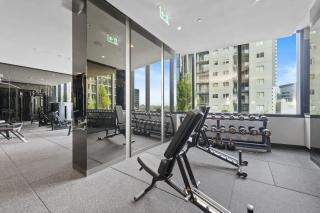 1Br1Ba Garden view apt Pool Gym Wi-fi - 5