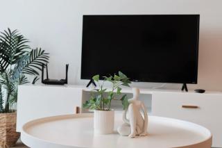 1Br1Ba Garden view apt Pool Gym Wi-fi - 2