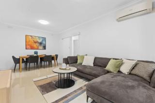 Prime location 3-bedder just moments from Central Park - 0