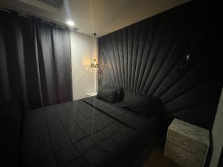 Luxurious Studio Furnished Apartment Goldcrest Mall DHA Phase 4 - 0