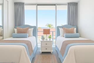 Modern 2-Bedroom Oasis with Pool - 6