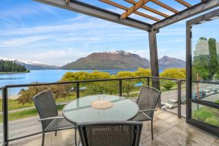 Lakefront Apartment 2 Bed Central walk to town - 5