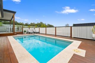 Burleigh Heads Family Getaway - 0