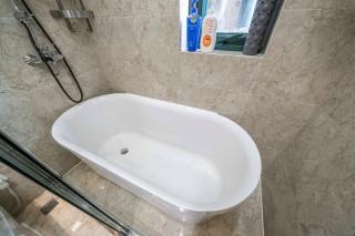 Tyms Modern 2BR APT Lujiazui Renheng Riverside - 1