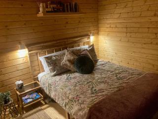 Fantail Point - secluded cabin with amazing views -  - 6