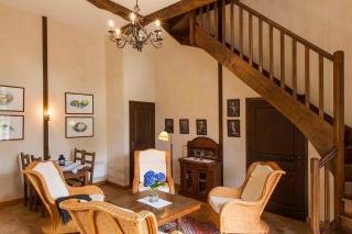 Stone Cottage In French Castle Grounds - 5