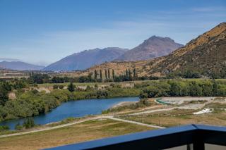 Brand New Apartment Amazing Mountain views - 6