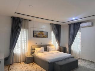 Luxxe Lekki - 3