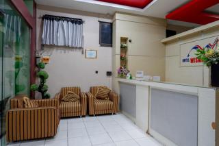 RedDoorz Syariah @ Hotel Wisma Indonesia Kendari - 4