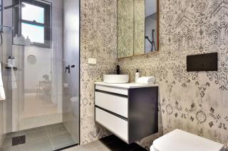 The Snug on Mosbri - Heart of CBD - 9