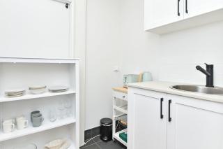 The Snug on Mosbri - Heart of CBD - 5