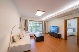 Tyms Morden 3BR 2BA APT Bella Vita - 2